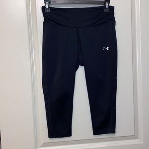 Under Armour Black Yoga Pants w/ Back Zipper Pocket